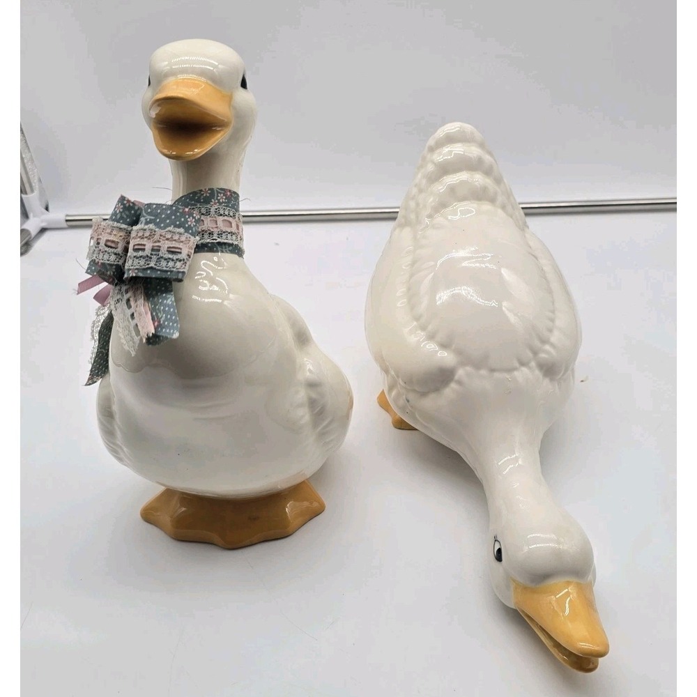 Vtg 1987 Ceramic White Duck Ceramic Geese Goose Figurines Cottage Core Lot Of 2 - Picture 4 of 16